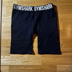 Black Gymshark Logo Waistband Spandex Biker Shorts with silicone lining